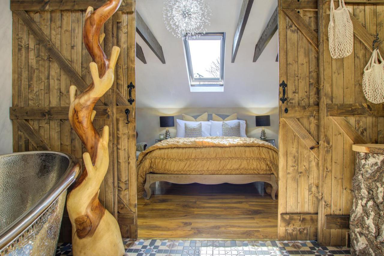 Holiday home Unique The Old Stables Pembrokeshire Sleeps 8 - Welsh Tourist Board Award 5 Stars Pembroke