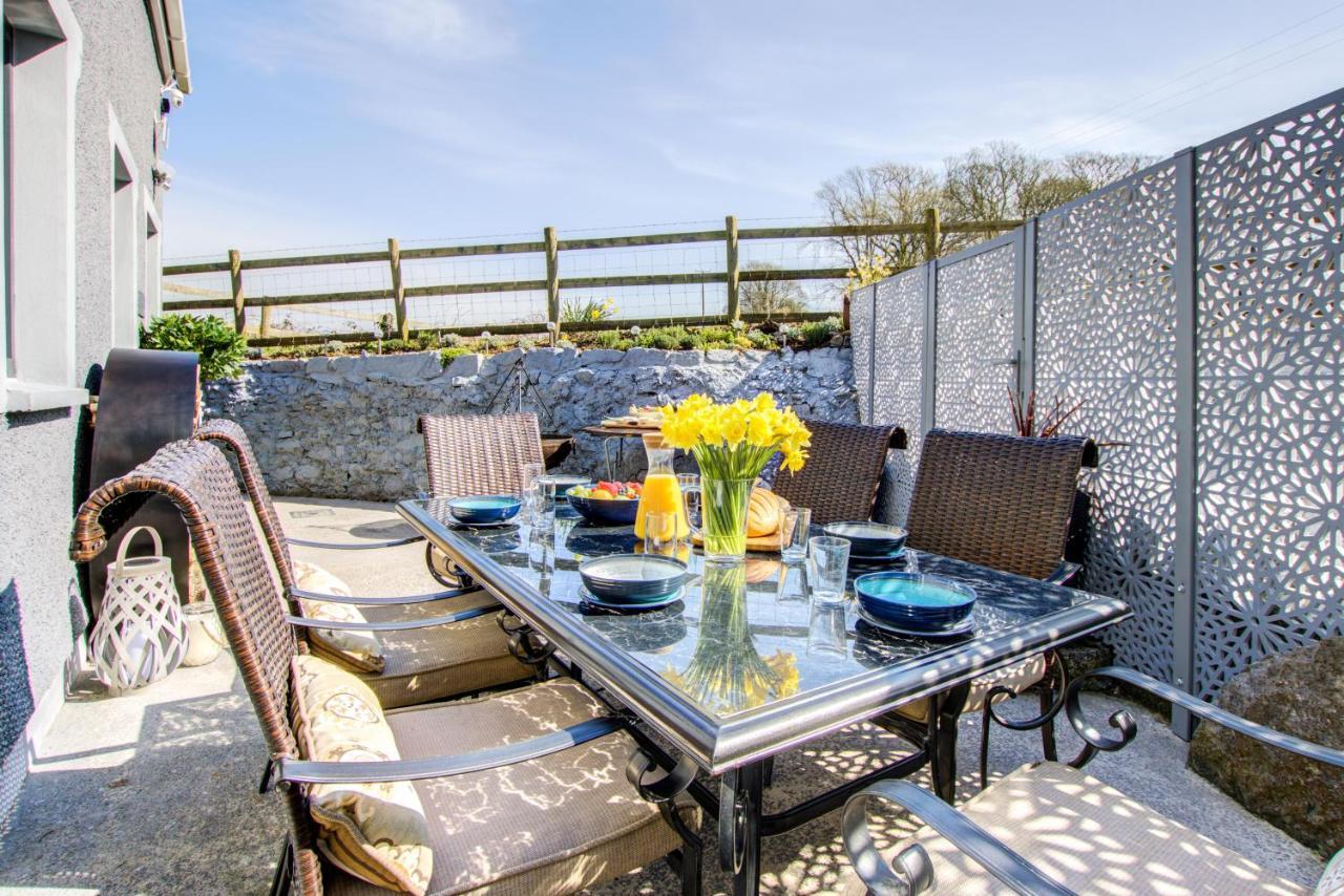 Holiday home Unique The Old Stables Pembrokeshire Sleeps 8 - Welsh Tourist Board Award 5 Stars *