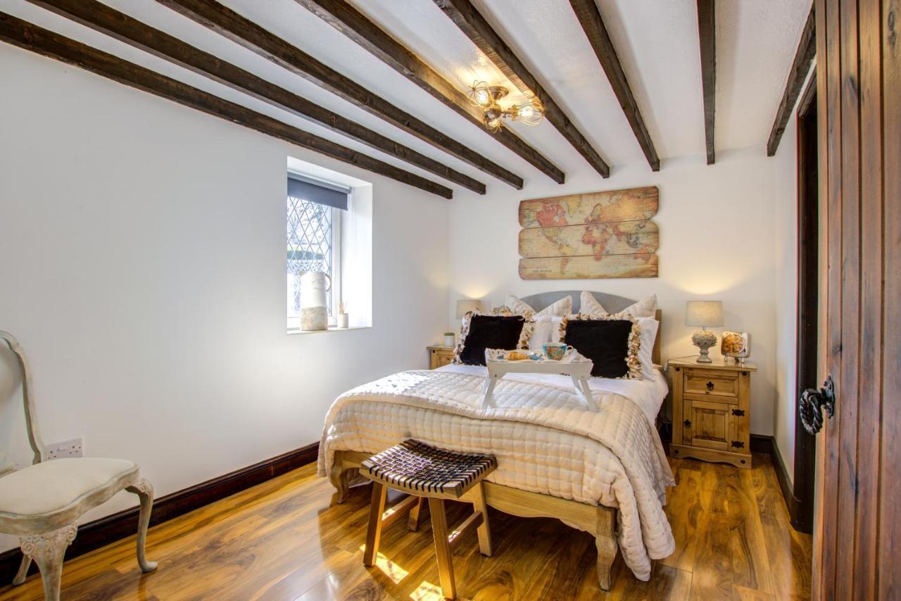 Holiday home Unique The Old Stables Pembrokeshire Sleeps 8 - Welsh Tourist Board Award 5 Stars *