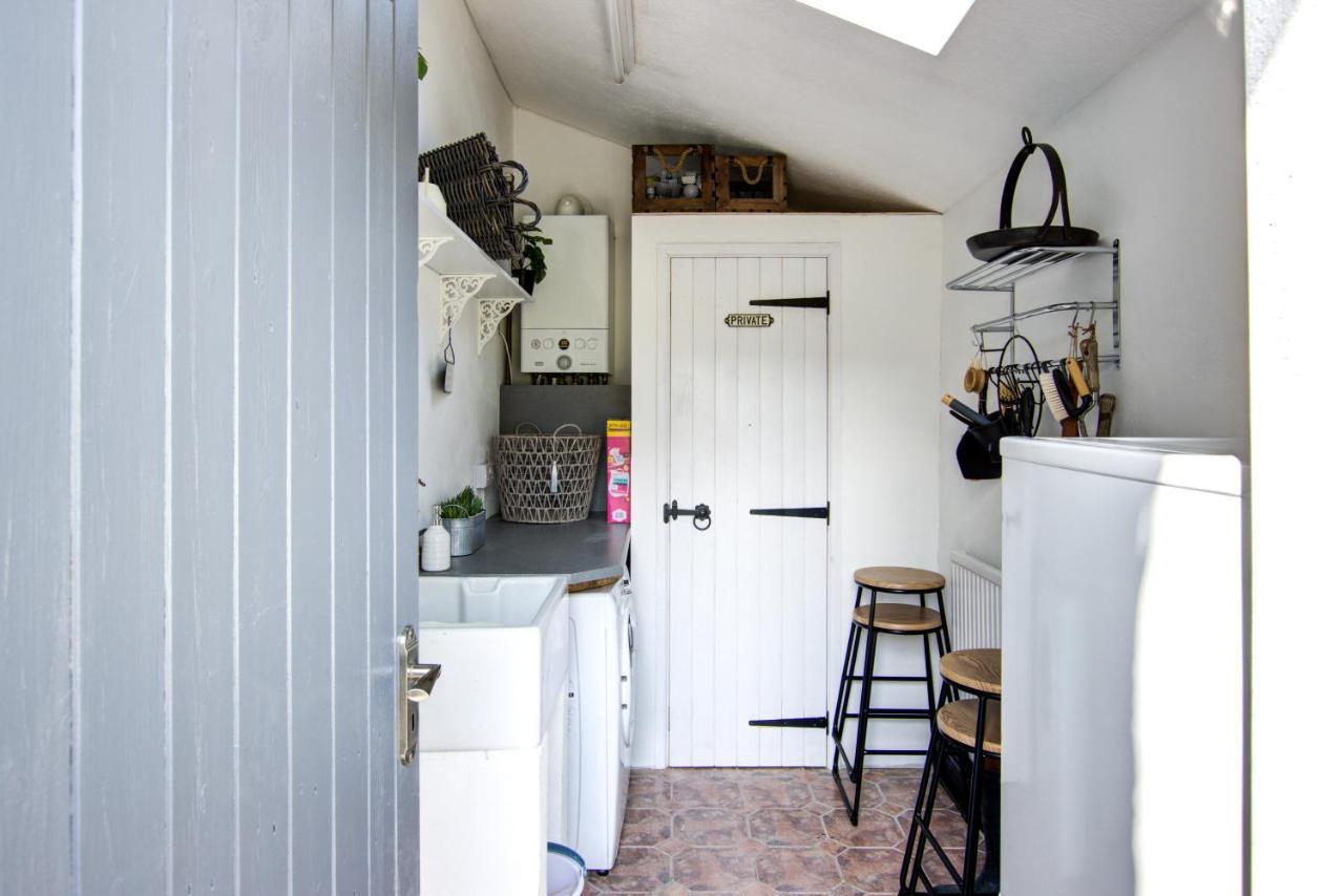Unique The Old Stables Pembrokeshire Sleeps 8 - Welsh Tourist Board Award 5 Stars * Pembroke